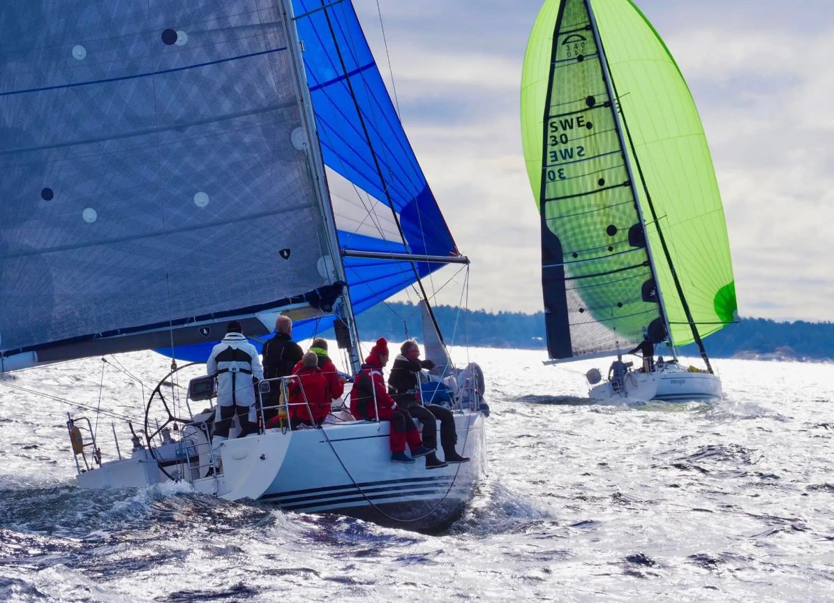 Spinnaker - när och hur man seglar med det mäktiga seglet